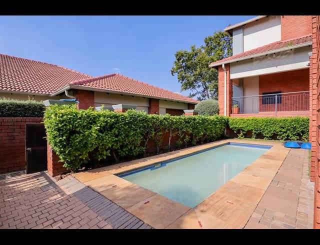 2 BEDROOM APARTMENT FOR SALE IN GREENSTONE HILL